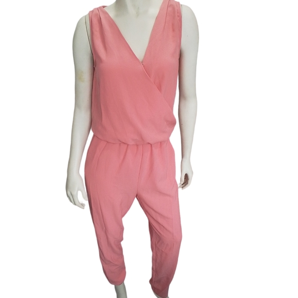 Romeo & Juliet Couture Coral Medium Jumpsuit - Picture 1 of 17